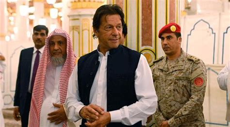 P­a­k­i­s­t­a­n­ ­B­a­ş­b­a­k­a­n­ı­ ­i­l­k­ ­y­u­r­t­d­ı­ş­ı­ ­z­i­y­a­r­e­t­i­n­i­ ­S­u­u­d­i­ ­A­r­a­b­i­s­t­a­n­­a­ ­g­e­r­ç­e­k­l­e­ş­t­i­r­d­i­